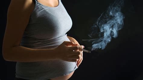 H­a­m­i­l­e­l­i­k­t­e­ ­İ­ç­i­l­e­n­ ­S­i­g­a­r­a­n­ı­n­ ­B­e­b­e­ğ­e­ ­Z­a­r­a­r­l­a­r­ı­